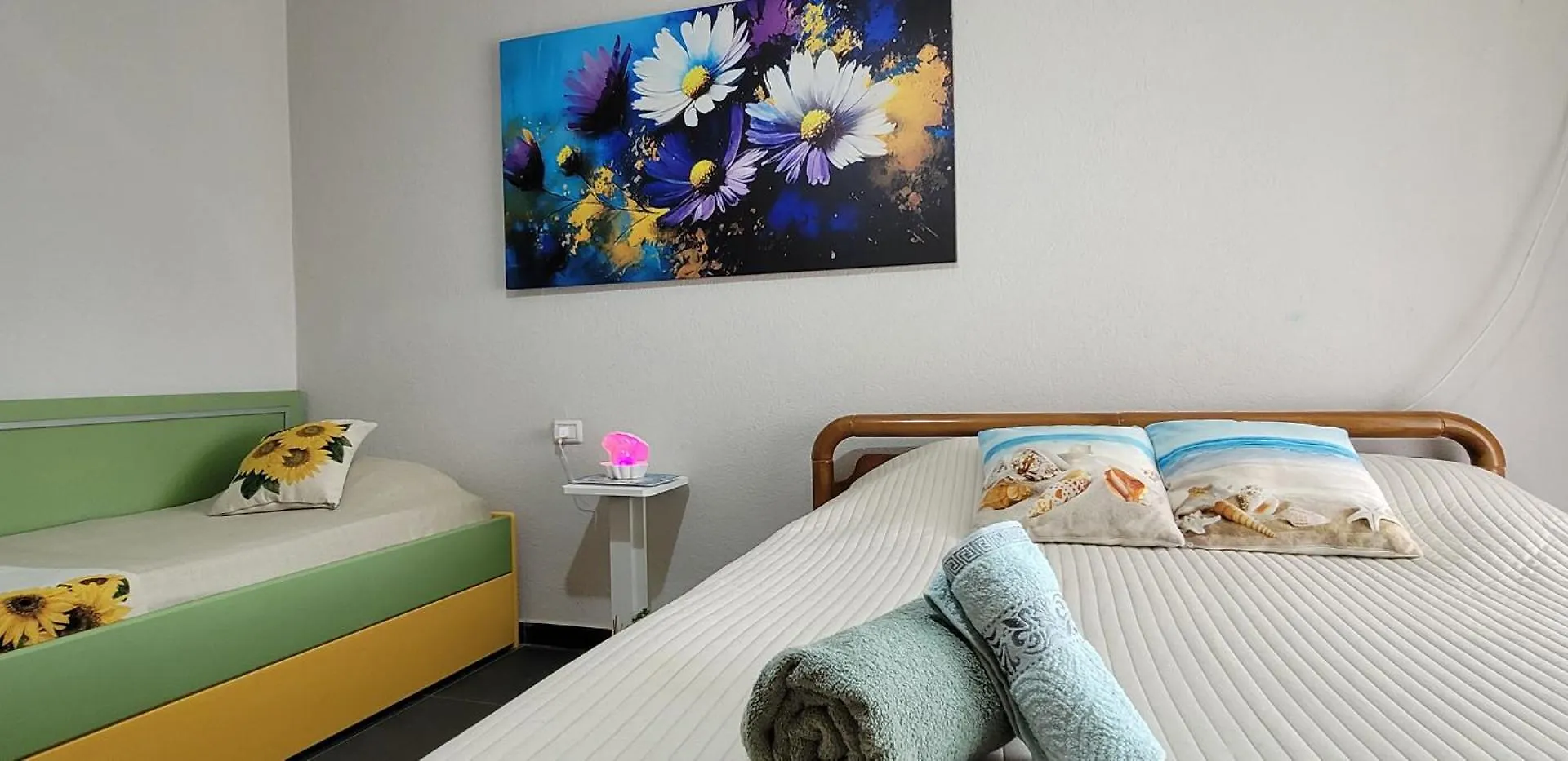 Perla 5- Seaview Apartment In City Center Golem  Golem (Tirana)